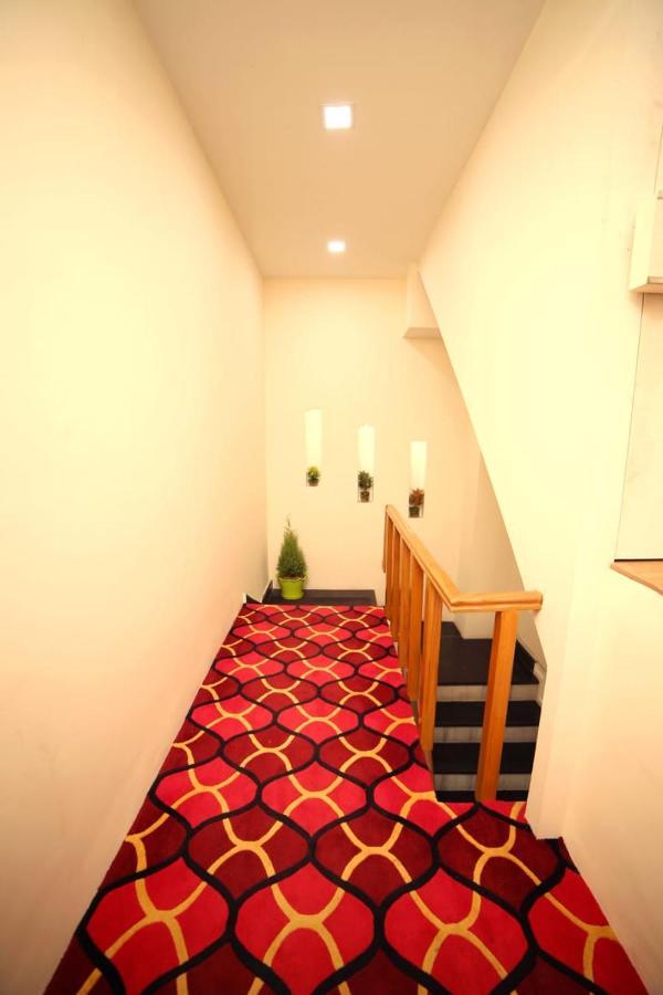 Banyan Hotel&Restro Hisār エクステリア 写真
